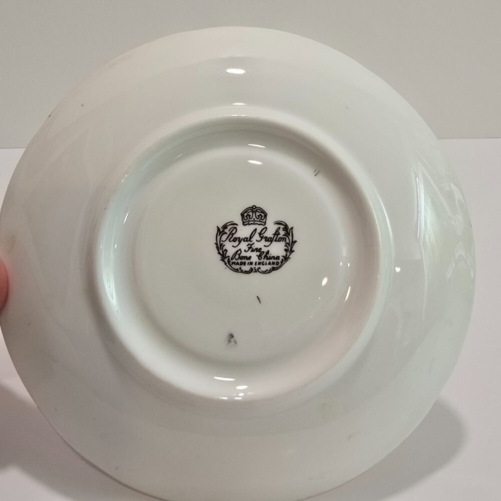 Royal Grafton - Vintage Teacup & Saucer Set, Bone China, Orchard Fruit on Pink​​ - Picture 5 of 5